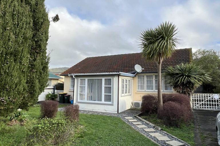 Photo of property in 10 Kowhai Street, Naenae, Lower Hutt, 5011