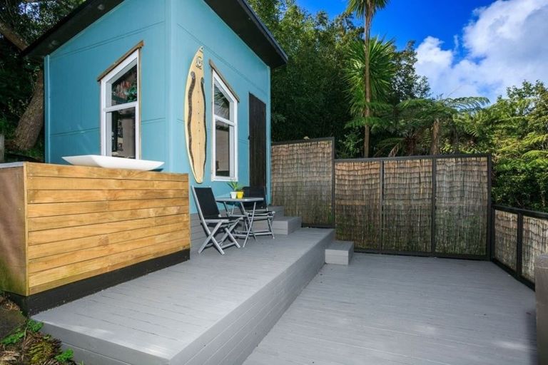 Photo of property in 1/86 Braemar Road, Castor Bay, Auckland, 0620