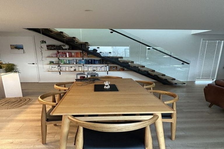 Photo of property in 37 Canon Street, St Albans, Christchurch, 8014