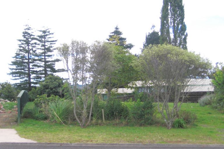Photo of property in 111 Chevron Crescent, Whangamata, 3620