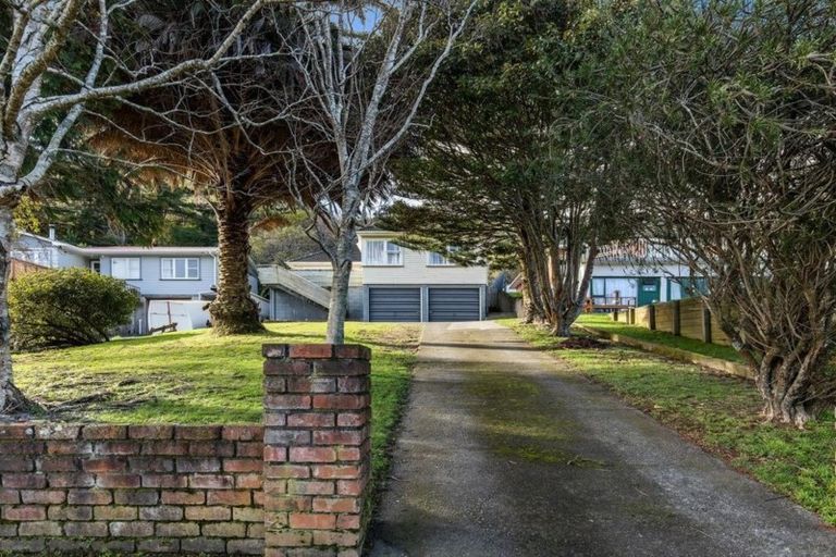 Photo of property in 71 Coast Road, Wainuiomata, Lower Hutt, 5014