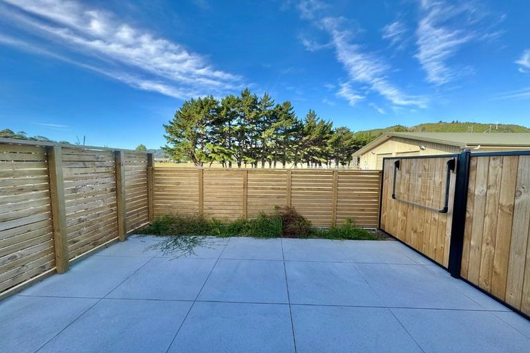Photo of property in 73 Te Ara O Papatahi, Wainuiomata, Lower Hutt, 5014