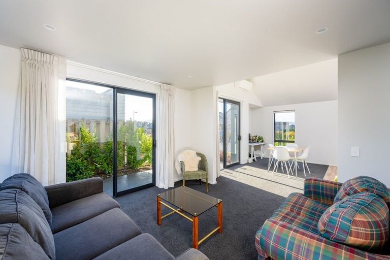 Photo of property in 38 Obelisk Street, Wanaka, 9305