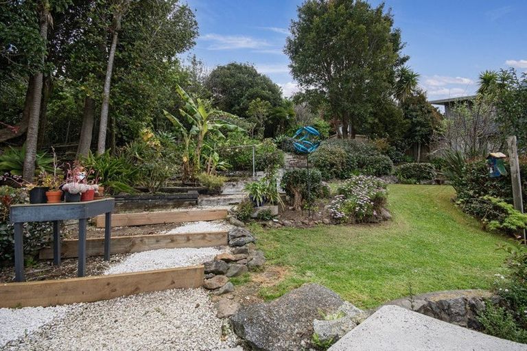Photo of property in 22 Beach Road, Onerahi, Whangarei, 0110