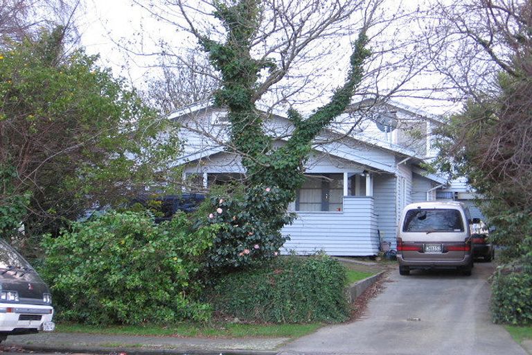 Photo of property in 16 Matipo Street, Takaro, Palmerston North, 4410