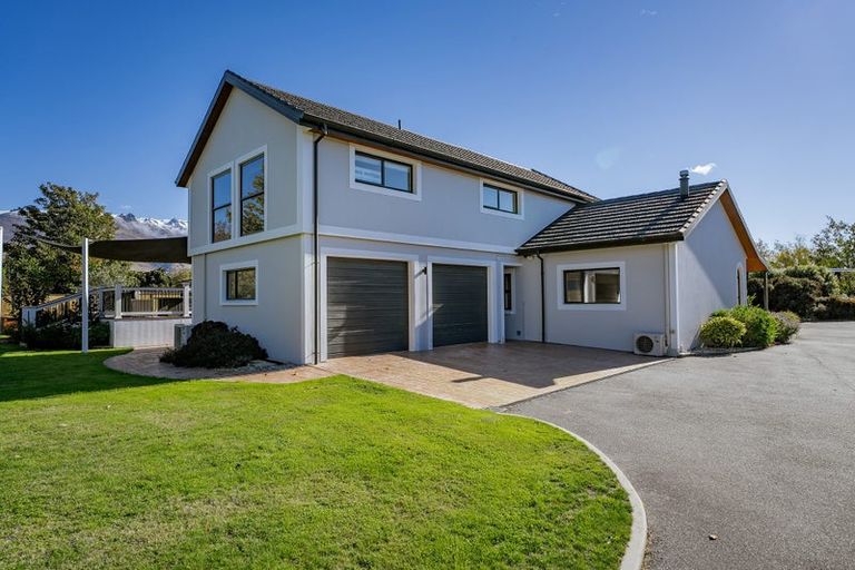 Photo of property in 32 Pisa Moorings Road, Mount Pisa, Cromwell, 9383