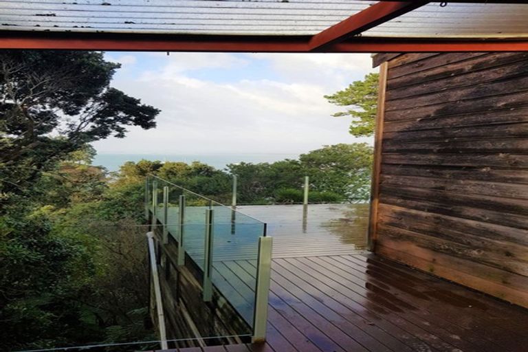 Photo of property in 58 Rosecamp Road, Beach Haven, Auckland, 0626