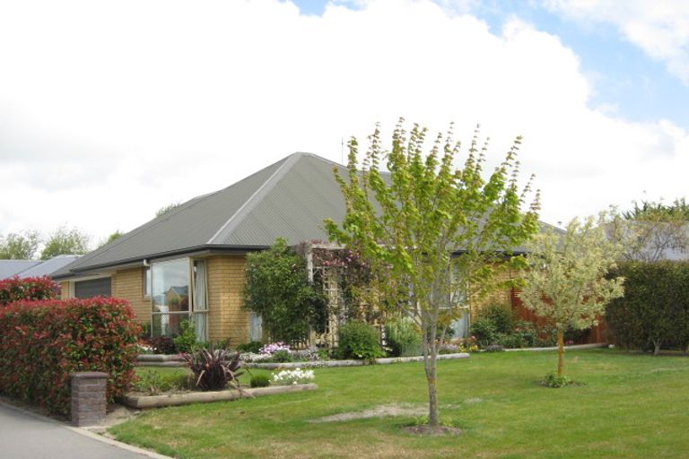 Photo of property in 2 Calvandra Grove, Rangiora, 7400