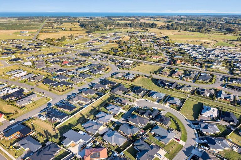 Photo of property in 5 Burke Lane, Amberley, 7410