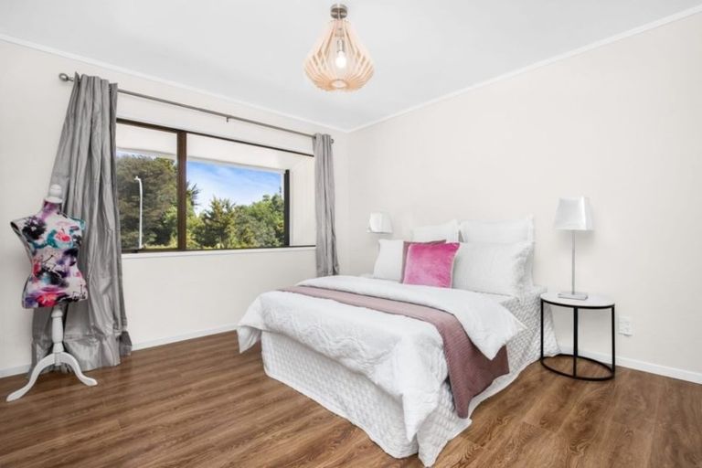 Photo of property in 2/23 Gaylands Place, Opaheke, Papakura, 2113