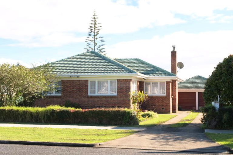 Photo of property in 13 Franklin Avenue, Papatoetoe, Auckland, 2024