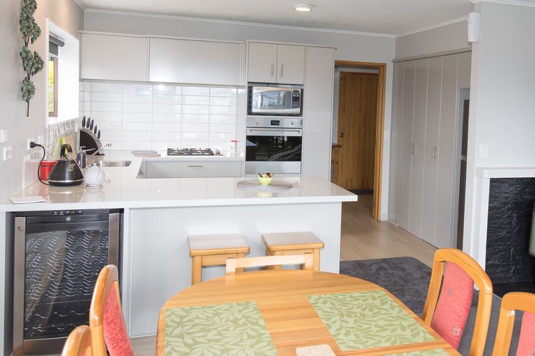 Photo of property in 3 Hamilton Drive, Lake Tekapo, 7999