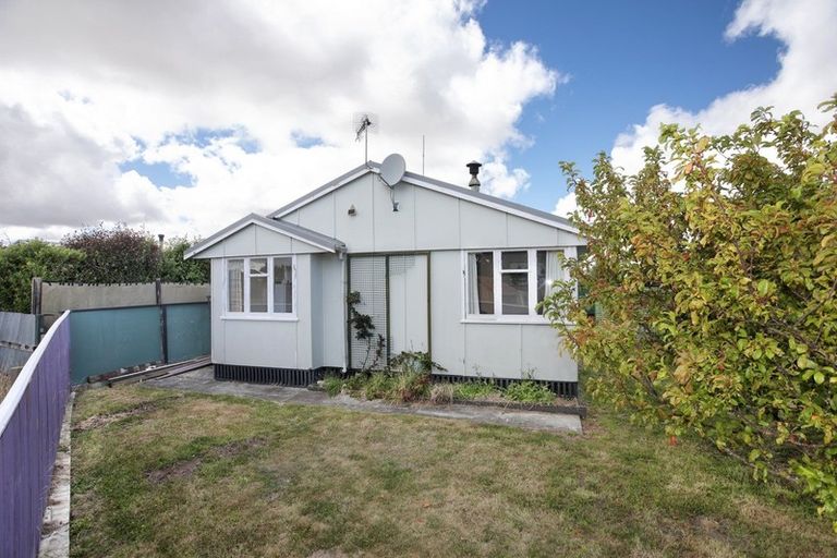 Photo of property in 22 Barton Street, Marton, 4710