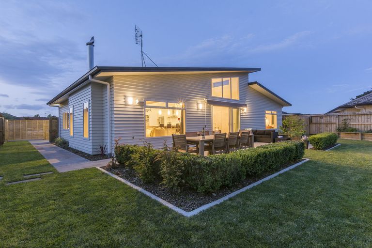 Photo of property in 19 Teal Place, Pyes Pa, Tauranga, 3112