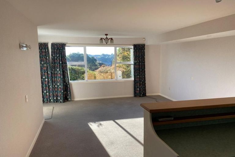 Photo of property in 413 Cashmere Road, Westmorland, Christchurch, 8025