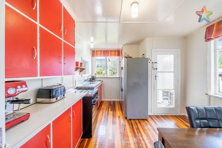 Photo of property in 32a Kopara Grove, Stokes Valley, Lower Hutt, 5019