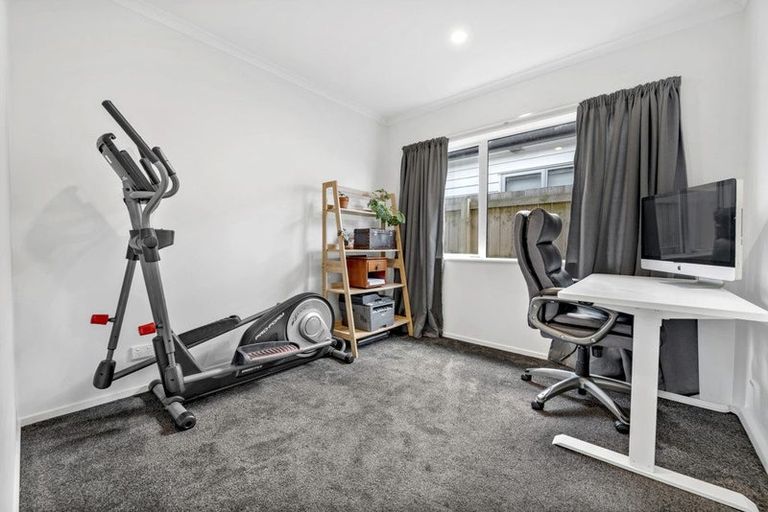 Photo of property in 120 Kuaka Drive, Takanini, 2112