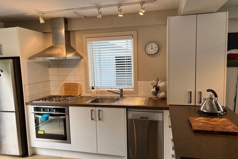 Photo of property in 1/220 Worcester Street, Christchurch Central, Christchurch, 8011