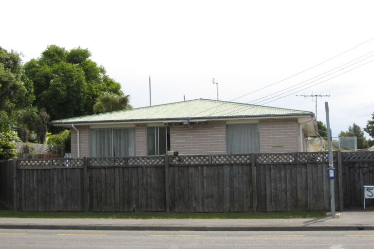 Photo of property in 2/579 Barbadoes Street, Edgeware, Christchurch, 8013