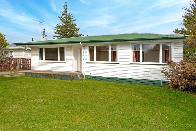 Photo of property in 12 Cobham Place, Te Hapara, Gisborne, 4010
