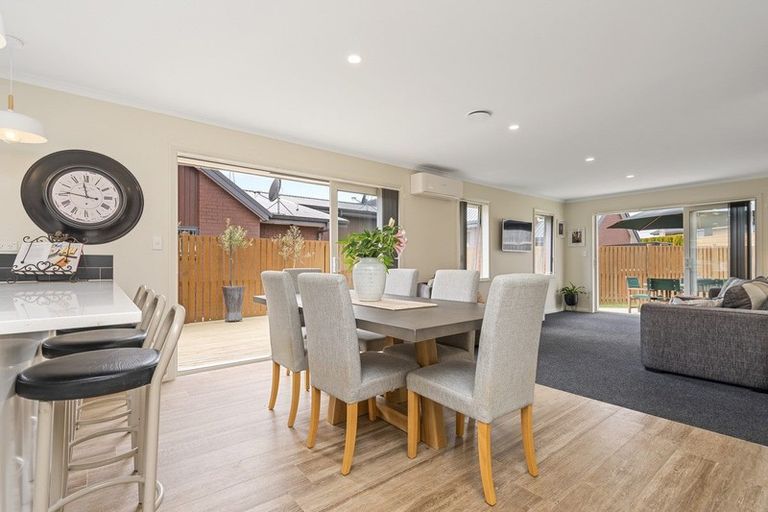 Photo of property in 9 Clifford Close, Leamington, Cambridge, 3432