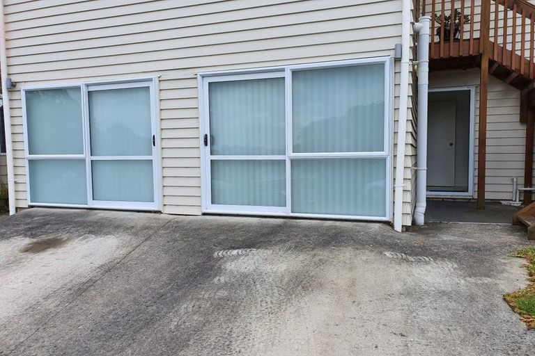 Photo of property in 23a Laurina Road, Sunnynook, Auckland, 0620