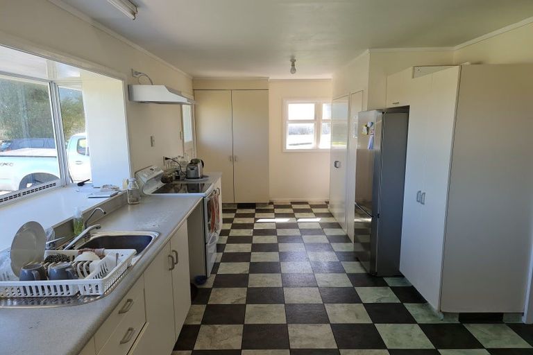 Photo of property in 2 Larsen Street, Cape Foulwind, Westport, 7892