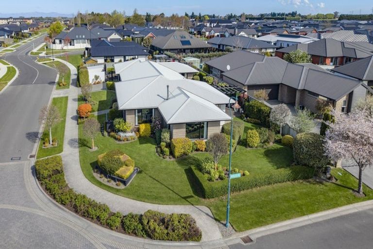 Photo of property in 1 Pimlico Place, Rangiora, 7400