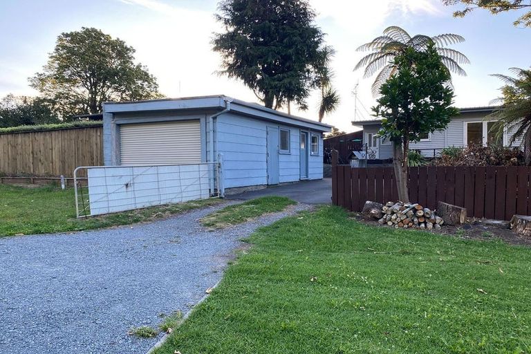 Photo of property in 170 Main Road South, Raumati South, Paraparaumu, 5032