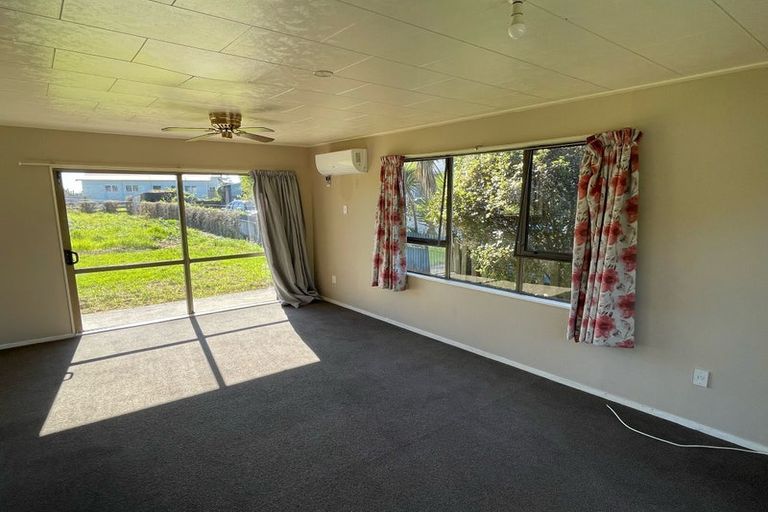 Photo of property in 2 Clean Street, Te Kopuru, 0391