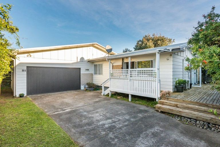 Photo of property in 18c Titoki Road, Waikanae Beach, Waikanae, 5036