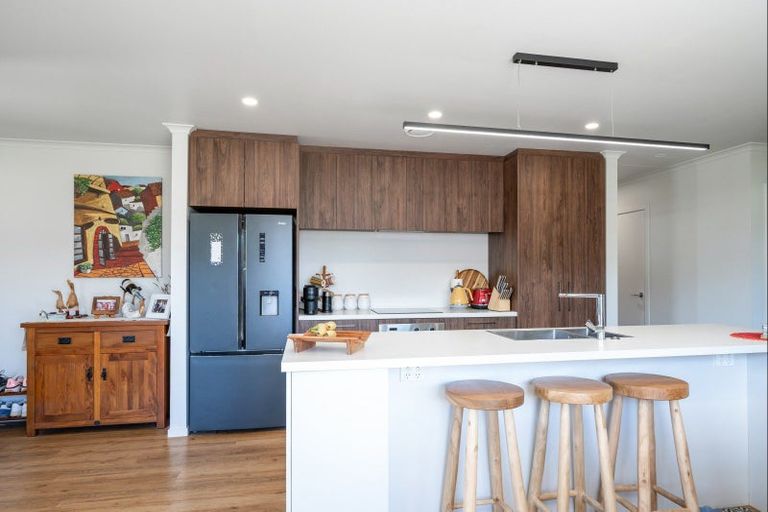 Photo of property in 44 George Fyfe Way, Wakefield, 7025