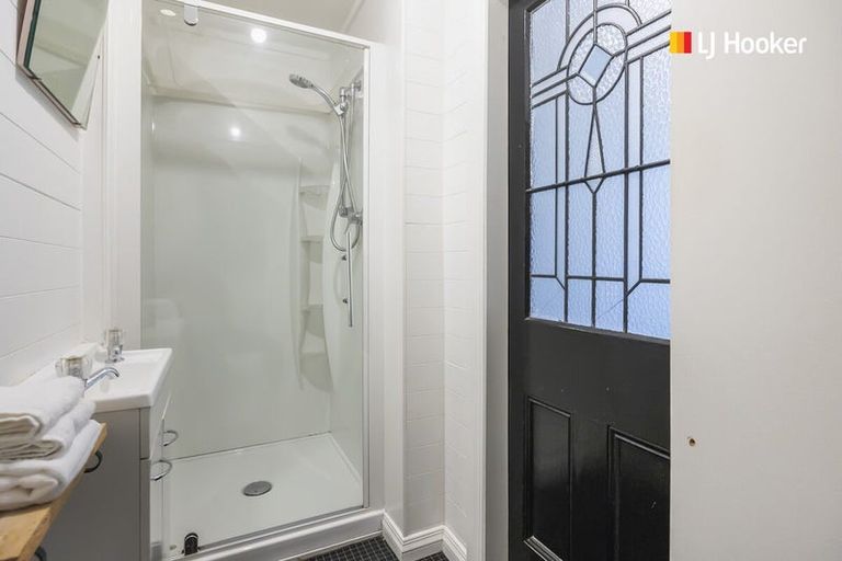 Photo of property in 52 Sutherland Street, Dunedin Central, Dunedin, 9016