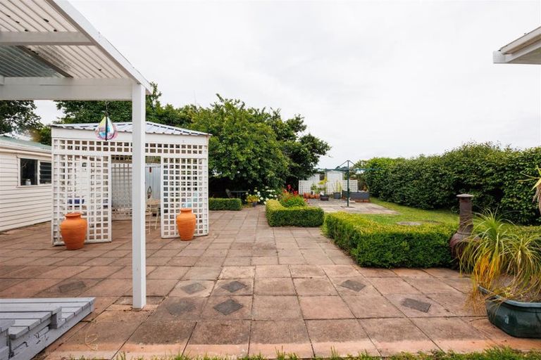 Photo of property in 16 Wilson Street, Bulls, 4818