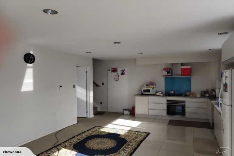 Photo of property in 10 Peerless Avenue, Takanini, 2112