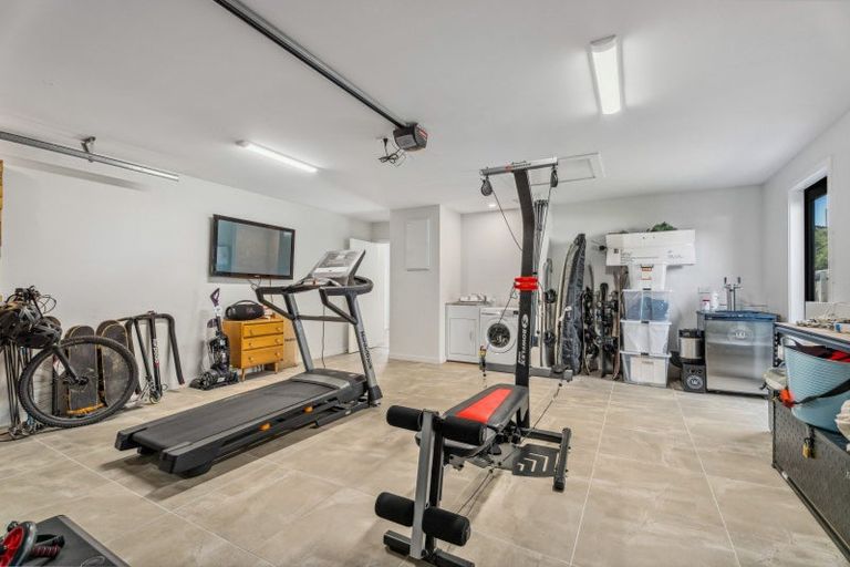 Photo of property in 10 Chadlington Way, Lower Shotover, Queenstown, 9304