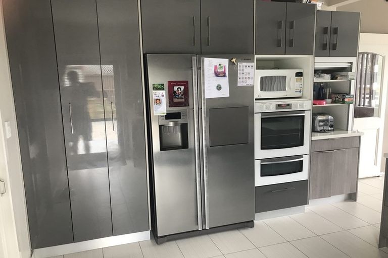 Photo of property in 1 Cherry Grove, Strathmore Park, Wellington, 6022