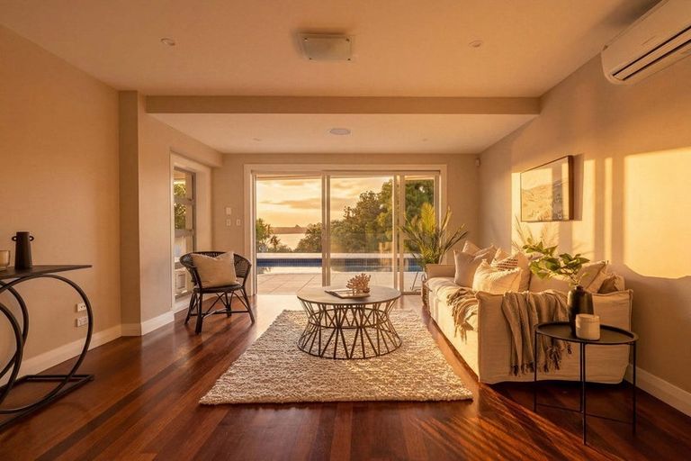 Photo of property in 1/14 First Avenue, Avenues, Whangarei, 0110
