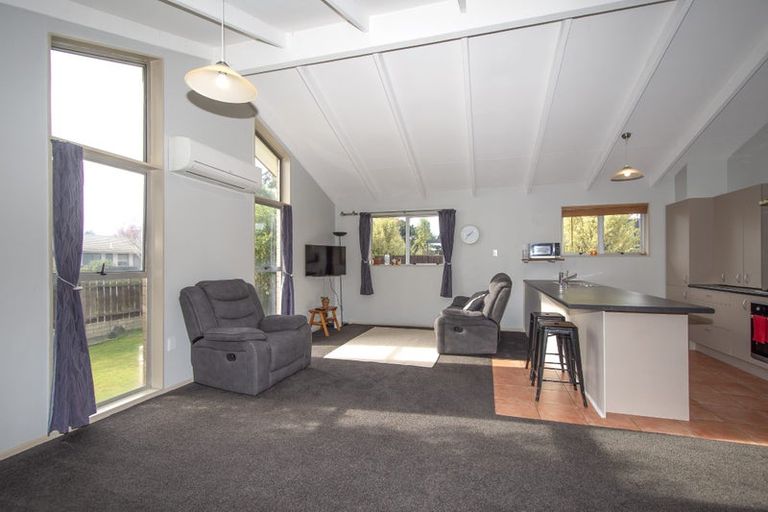 Photo of property in 17 Chadlington Street, Parklands, Christchurch, 8083