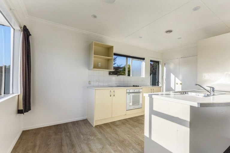 Photo of property in 32 Taupata Street, Stoke, Nelson, 7011