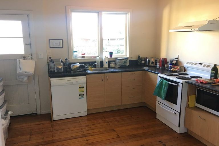 Photo of property in 2/111 Waimairi Road, Ilam, Christchurch, 8041