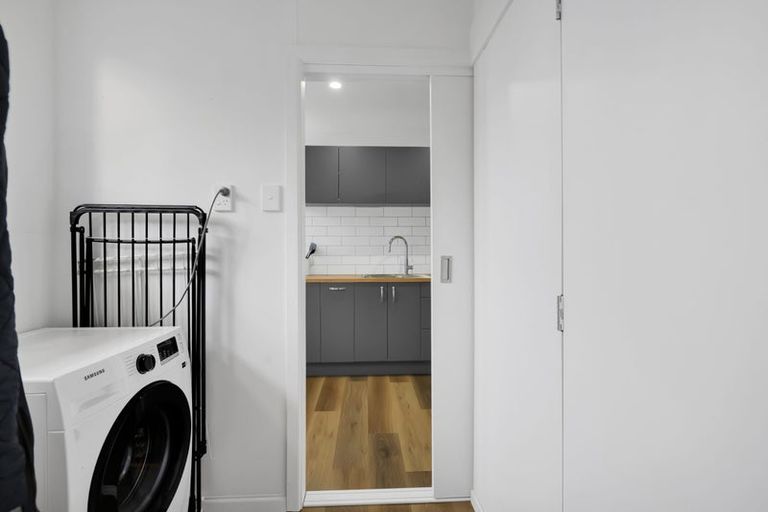 Photo of property in 3b Bideford Street, Brooklands, New Plymouth, 4310