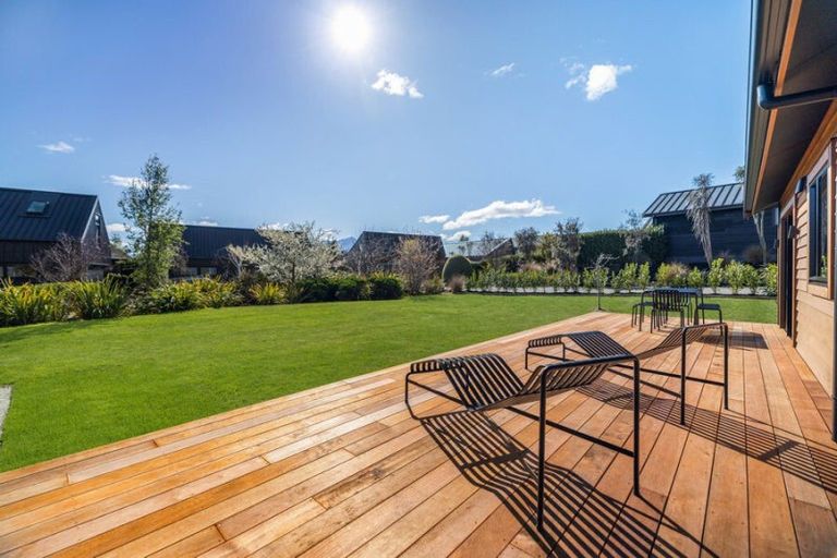 Photo of property in 12 Jacks Point Rise, Jacks Point, Queenstown, 9371