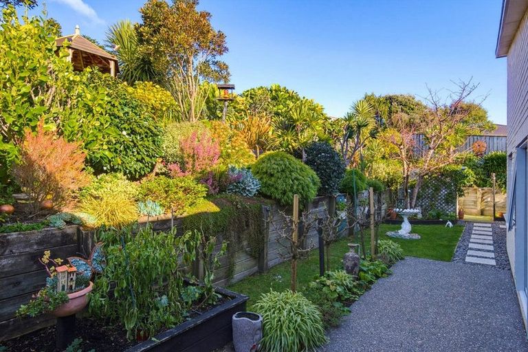 Photo of property in 9 Cadastral Court, Paraparaumu, 5032