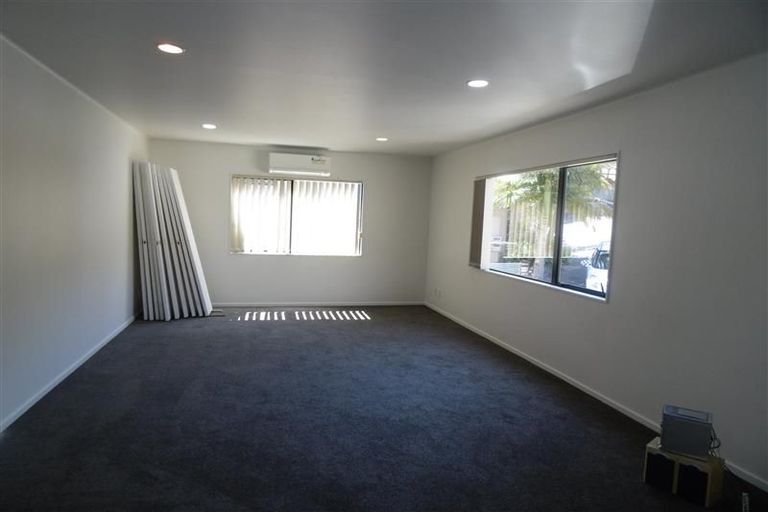 Photo of property in 3/44 Carlisle Road, Browns Bay, Auckland, 0630