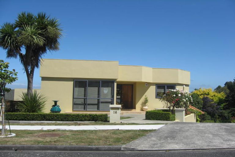 Photo of property in 16 Woodland Grove, Feilding, 4702