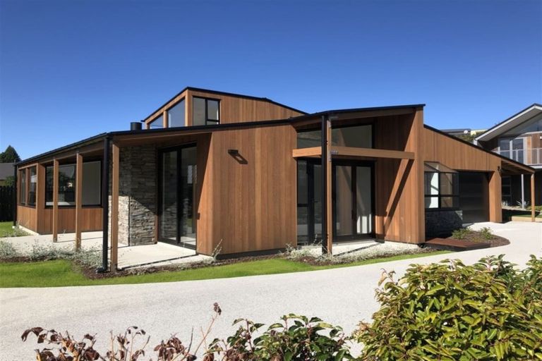 Photo of property in 39 Hyland Street, Wanaka, 9305