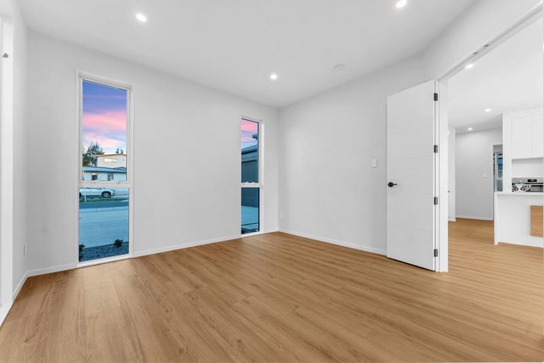 Photo of property in 15 Paihere Street, Huapai, Kumeu, 0810