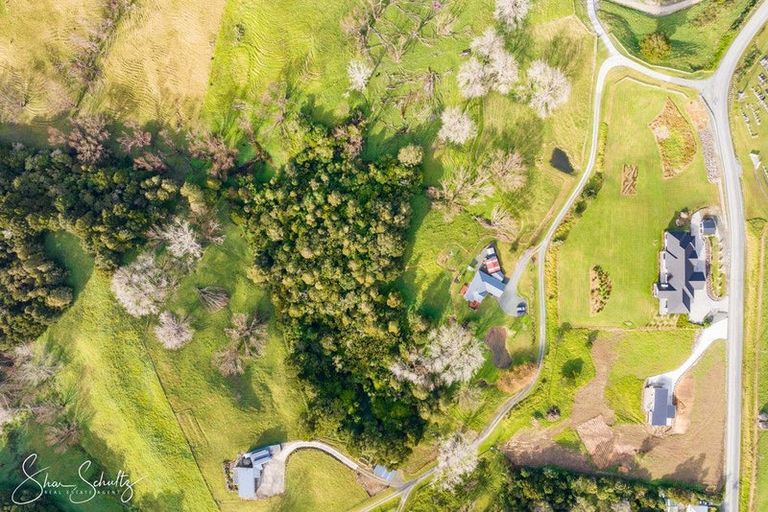 Photo of property in 16 Nikau Lane, Maungaturoto, 0520