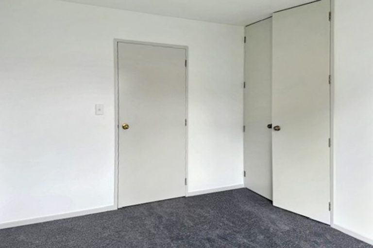 Photo of property in 2/18 Northcote Road, Takapuna, Auckland, 0622